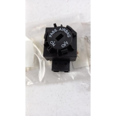Commutateur MERCEDES-BENZ A4548206210 4548206210 Pièce d'origine oem Commutateur MERCEDES-BENZ A4548206210 4548206210 Pièce d'origine oem