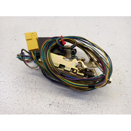 Serrure De Porte MERCEDES-BENZ A9017201435 9017201435 Pièce d'origine oem Serrure De Porte MERCEDES-BENZ A9017201435 9017201435 Pièce d'origine oem