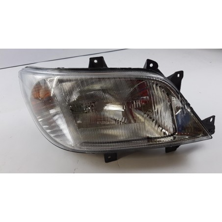 Phare MERCEDES-BENZ A9018201161 9018201161 Pièce d'origine oem Phare MERCEDES-BENZ A9018201161 9018201161 Pièce d'origine oem