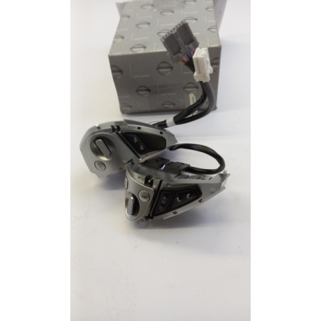 Commutateur Pour Volant NISSAN 25550BX81A  Pièce d'origine oem