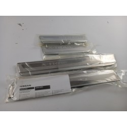 Ensemble De Garniture Pour Seuil NISSAN G69504CB0A  Pièce d'origine oem