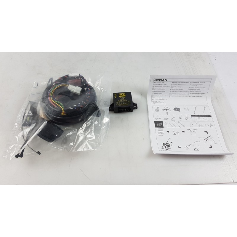 Kit Électrique De Crochet D''Attelage NISSAN KE5054C013  Pièce d'origine oem