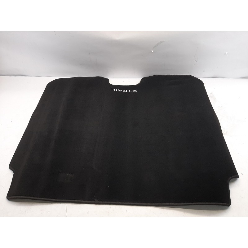 Tapis Pour Le Compartiment À Bagages NISSAN KE8406F000  Pièce d'origine oem