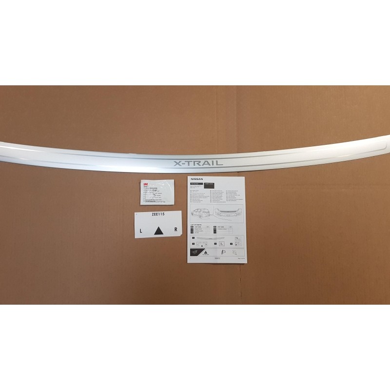 Seuil De Coffre NISSAN KE9674C530  Pièce d'origine oem