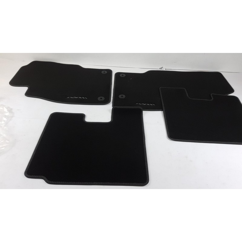 Ensemble De Tapis De Sol OPEL 13377330 1723125 Pièce d'origine oem