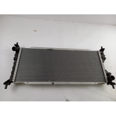Radiateur De Refroidissement Du Moteur OPEL 90410049 1300151 Pièce d'origine oem Radiateur De Refroidissement Du Moteur OPEL 90410049 1300151 Pièce d'origine oem