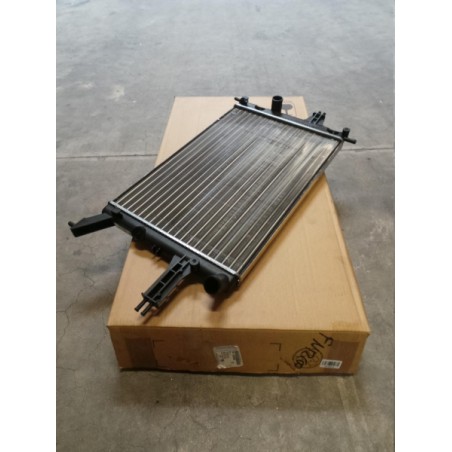 Radiateur De Refroidissement Du Moteur OPEL 9202493 1300213 Pièce d'origine oem Radiateur De Refroidissement Du Moteur OPEL 9202493 1300213 Pièce d'origine oem
