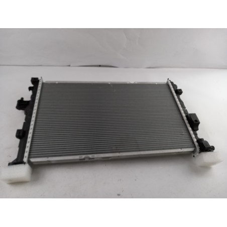 Radiateur De Refroidissement Du Moteur OPEL 93177424 1300259 Pièce d'origine oem Radiateur De Refroidissement Du Moteur OPEL 93177424 1300259 Pièce d'origine oem