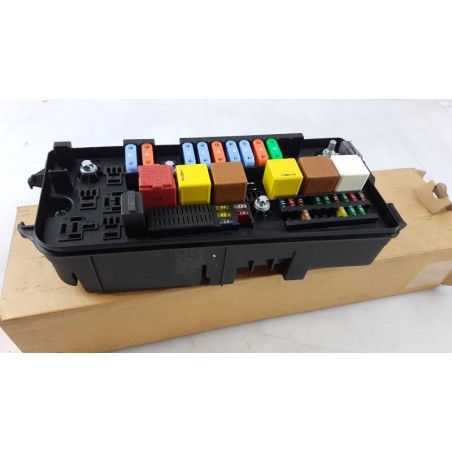 Boîte À Fusibles OPEL 93177638 9012076 Pièce d'origine oem Boîte À Fusibles OPEL 93177638 9012076 Pièce d'origine oem