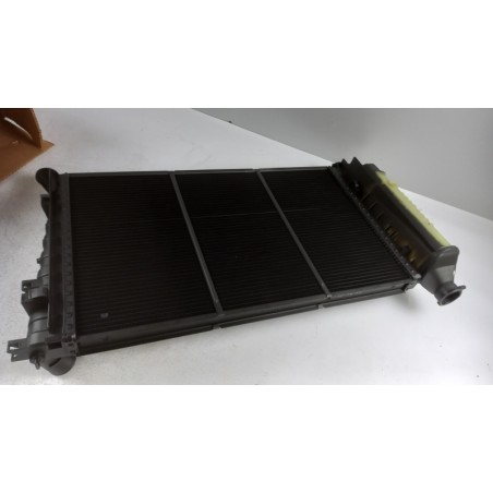 Radiateur De Refroidissement Du Moteur PEUGEOT/CITROEN 1301KG Pièce d'origine oem Radiateur De Refroidissement Du Moteur PEUGEOT/CITROEN 1301KG Pièce d'origine oem