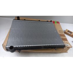 Radiateur De Refroidissement Du Moteur PEUGEOT/CITROEN 1330K1  Pièce d'origine oem
