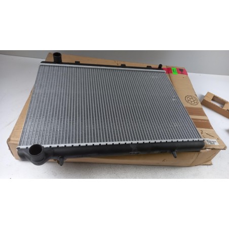 Radiateur De Refroidissement Du Moteur PEUGEOT/CITROEN 1330K1 Pièce d'origine oem Radiateur De Refroidissement Du Moteur PEUGEOT/CITROEN 1330K1 Pièce d'origine oem