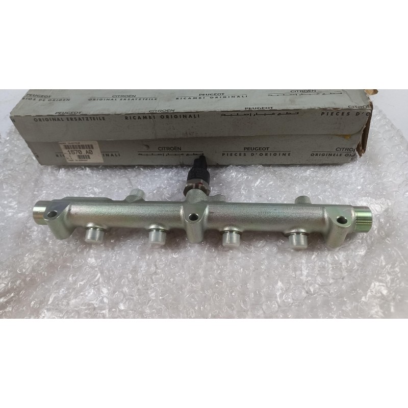 Tube De Distributeur De Carburant PEUGEOT/CITROEN 1570A0  Pièce d'origine oem