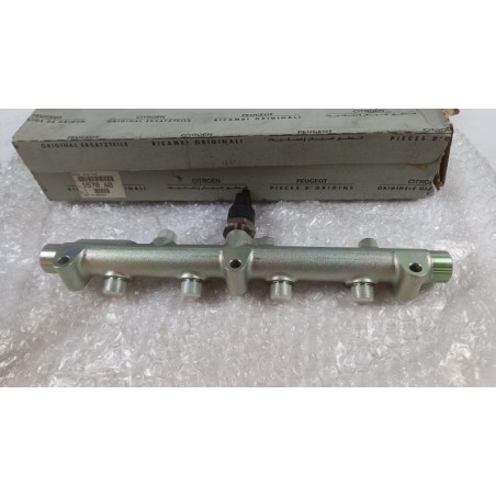 Tube De Distributeur De Carburant PEUGEOT/CITROEN 1570A0 Pièce d'origine oem Tube De Distributeur De Carburant PEUGEOT/CITROEN 1570A0 Pièce d'origine oem