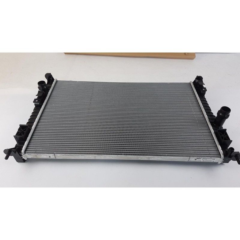Radiateur De Refroidissement Du Moteur PEUGEOT/CITROEN 1609961580  Pièce d'origine oem