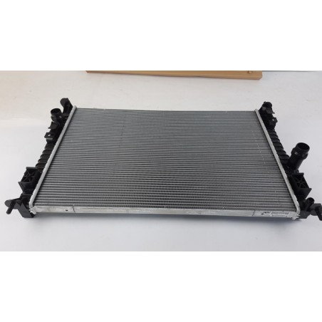Radiateur De Refroidissement Du Moteur PEUGEOT/CITROEN 1609961580 Pièce d'origine oem Radiateur De Refroidissement Du Moteur PEUGEOT/CITROEN 1609961580 Pièce d'origine oem