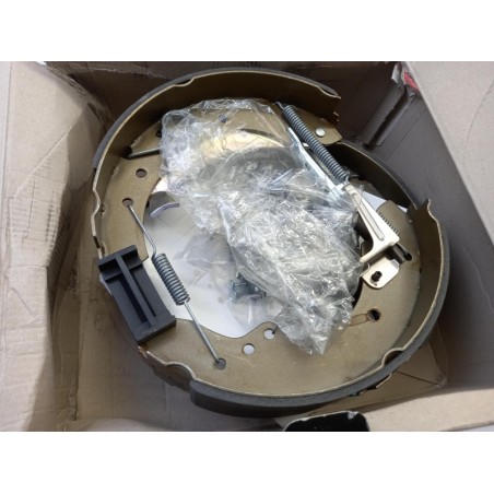 Mâchoires De Frein PEUGEOT/CITROEN 1611449380 Pièce d'origine oem Mâchoires De Frein PEUGEOT/CITROEN 1611449380 Pièce d'origine oem