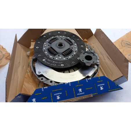 Kit D''Embrayage PEUGEOT/CITROEN 2050V3 Pièce d'origine oem Kit D''Embrayage PEUGEOT/CITROEN 2050V3 Pièce d'origine oem