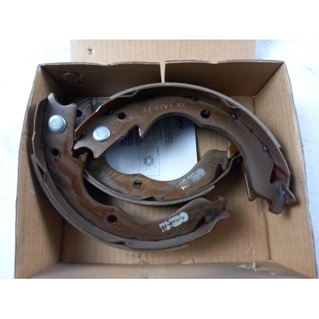 Mâchoires De Frein Pour Frein De Stationnement PEUGEOT/CITROEN 4241N6 Pièce d'origine oem Mâchoires De Frein Pour Frein De Stationnement PEUGEOT/CITROEN 4241N6 Pièce d'origine oem