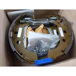 Mâchoires De Frein PEUGEOT/CITROEN 424231  Pièce d'origine oem
