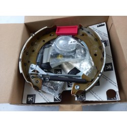 Mâchoires De Frein PEUGEOT/CITROEN 424241  Pièce d'origine oem