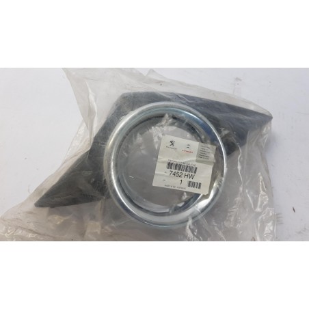 Cadre De Feu Antibrouillard PEUGEOT/CITROEN 7452HW  Pièce d'origine oem