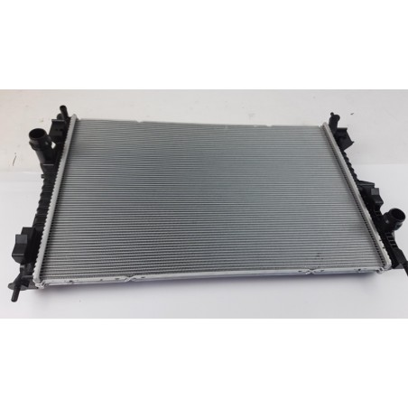 Radiateur De Refroidissement Du Moteur PEUGEOT/CITROEN 9675747980  Pièce d'origine oem