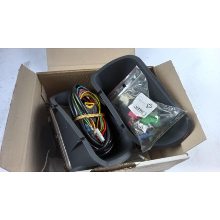 Jeu De Phares Antibrouillard PEUGEOT/CITROEN 9682E4 Pièce d'origine oem Jeu De Phares Antibrouillard PEUGEOT/CITROEN 9682E4 Pièce d'origine oem