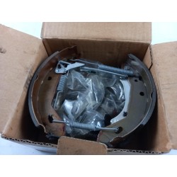 Mâchoires De Frein PEUGEOT/CITROEN E170057  Pièce d'origine oem