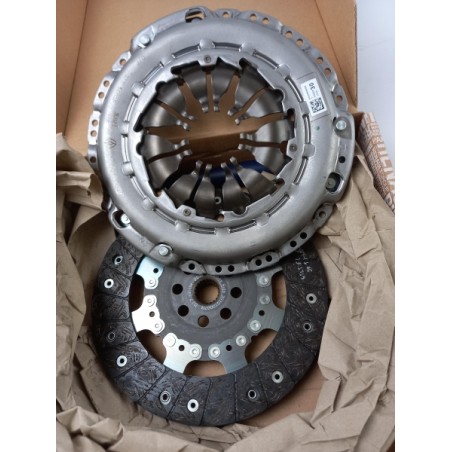 Kit D''Embrayage RENAULT 302055884R Pièce d'origine oem Kit D''Embrayage RENAULT 302055884R Pièce d'origine oem