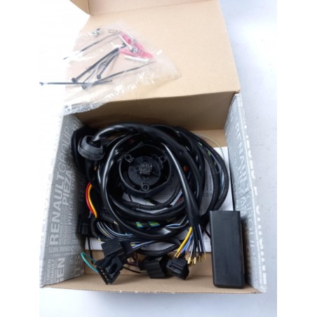 Kit Électrique De Crochet D''Attelage RENAULT 7711226831 Pièce d'origine oem Kit Électrique De Crochet D''Attelage RENAULT 7711226831 Pièce d'origine oem