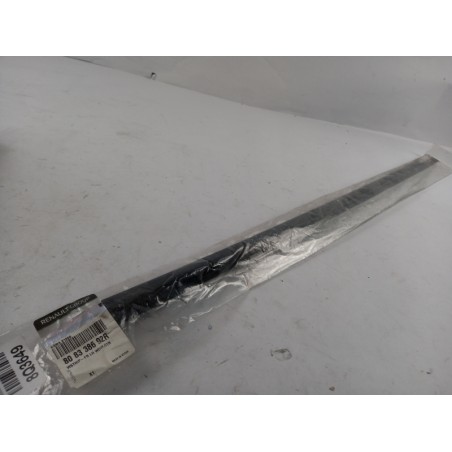 Joint Pour Porte-Fenêtre RENAULT 808338692R Pièce d'origine oem Joint Pour Porte-Fenêtre RENAULT 808338692R Pièce d'origine oem