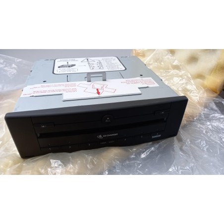 Changeur De CD RENAULT 8200290680 Pièce d'origine oem Changeur De CD RENAULT 8200290680 Pièce d'origine oem