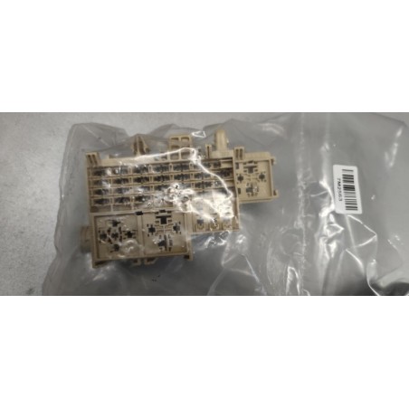 Boîte À Fusibles RENAULT 8200574970 Pièce d'origine oem Boîte À Fusibles RENAULT 8200574970 Pièce d'origine oem