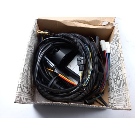 Kit Électrique De Crochet D''Attelage RENAULT 8201609672 Pièce d'origine oem Kit Électrique De Crochet D''Attelage RENAULT 8201609672 Pièce d'origine oem