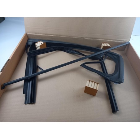 Joint Pour Porte-Fenêtre RENAULT 823317541R Pièce d'origine oem Joint Pour Porte-Fenêtre RENAULT 823317541R Pièce d'origine oem