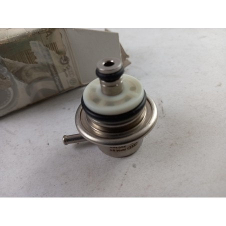 Vanne De Régulation Pour Pression De Carburant VAG 036133035A Pièce d'origine oem Vanne De Régulation Pour Pression De Carburant VAG 036133035A Pièce d'origine oem