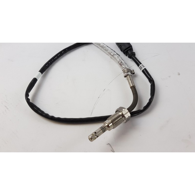 Capteur Pour Température Des Gaz D''Échappement VAG 04L906088  Pièce d'origine oem
