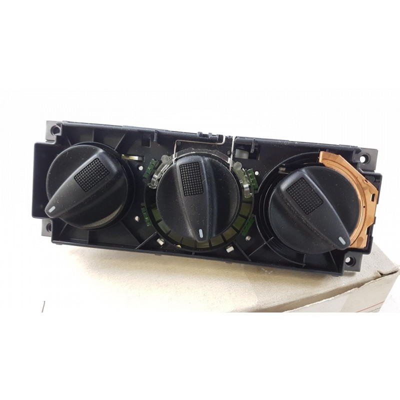 Régulateur Chauffage VAG 1H0819046  Pièce d'origine oem