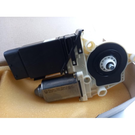 Moteur Électrique De Lève-Vitre VAG 1J0959801F018 Pièce d'origine oem Moteur Électrique De Lève-Vitre VAG 1J0959801F018 Pièce d'origine oem