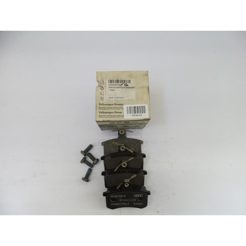 Plaquettes De Freins VAG 4D0698451B  Pièce d'origine oem