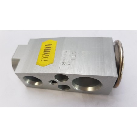 Valve VAG 5Q0820679C Pièce d'origine oem Valve VAG 5Q0820679C Pièce d'origine oem