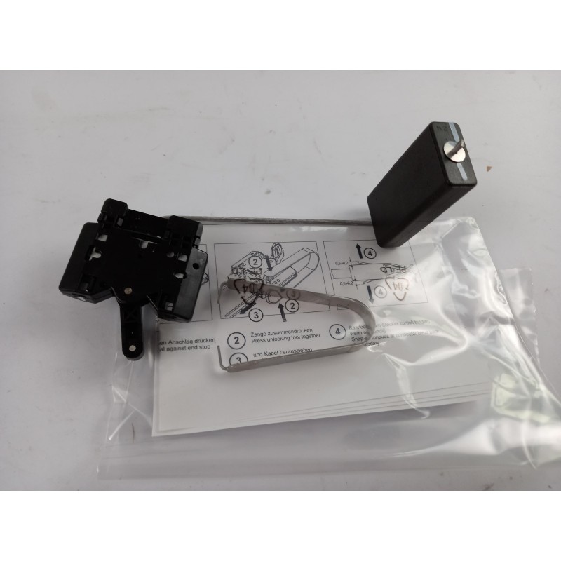 Capteur Pour Réservoir De Carburant VAG 6R0919673B  Pièce d'origine oem