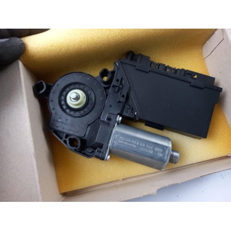 Moteur Électrique De Lève-Vitre VAG 7L0959701H0HE Pièce d'origine oem Moteur Électrique De Lève-Vitre VAG 7L0959701H0HE Pièce d'origine oem