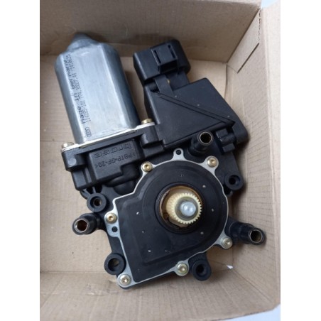 Moteur Électrique De Lève-Vitre VAG 8D0959801E Pièce d'origine oem Moteur Électrique De Lève-Vitre VAG 8D0959801E Pièce d'origine oem