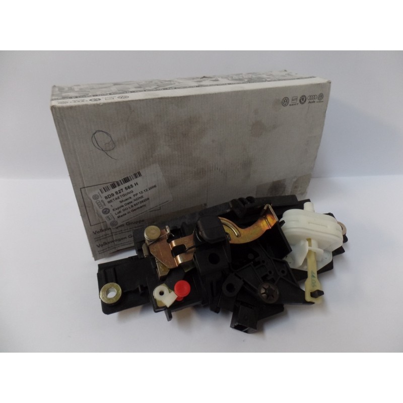 Poignée De Hayon VAG 8D9827565H  Pièce d'origine oem