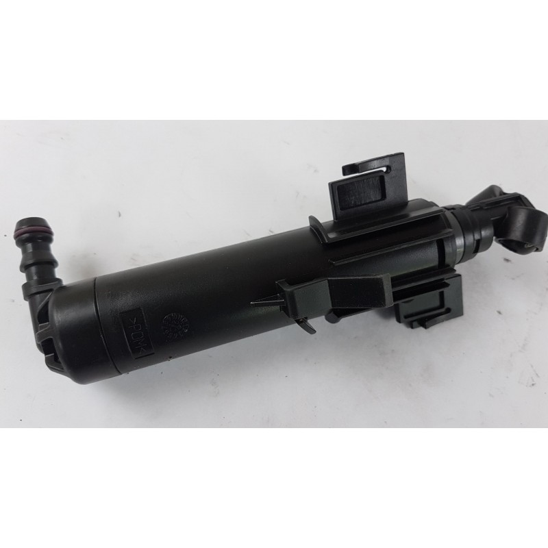 Jet D''Eau De Lave-Glace