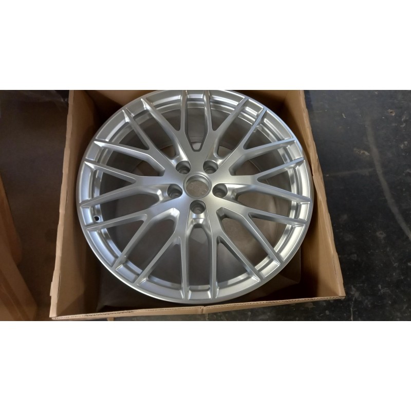 Jante VAG 8S0601025S  Pièce d'origine oem