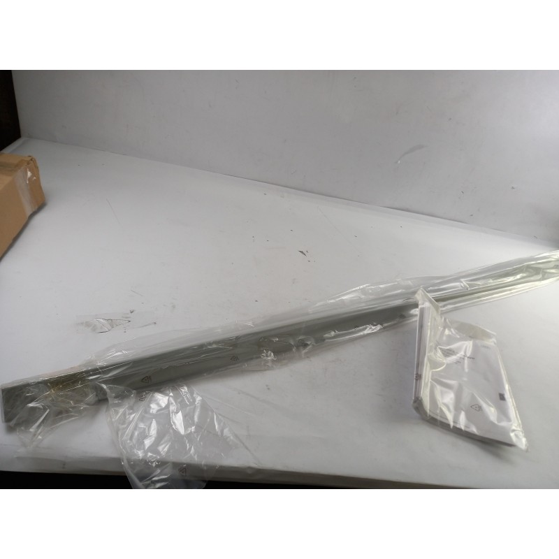 Couvercle Pour Seuil De Porte VAG 8V40716859AX  Pièce d'origine oem