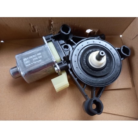 Moteur Électrique De Lève-Vitre VAG 8W0959812 Pièce d'origine oem Moteur Électrique De Lève-Vitre VAG 8W0959812 Pièce d'origine oem